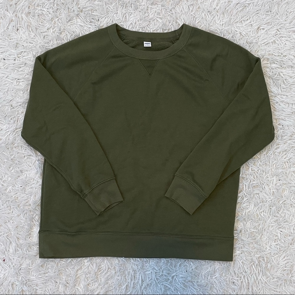 Old Navy pullover